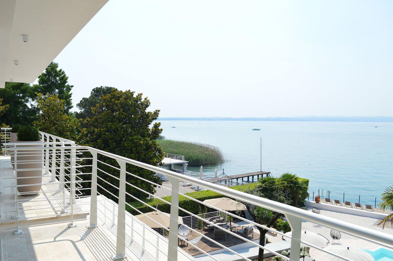 Exterior & Views 2, AQVA Boutique Hotel (Adults Only) - Sirmione, Brescia