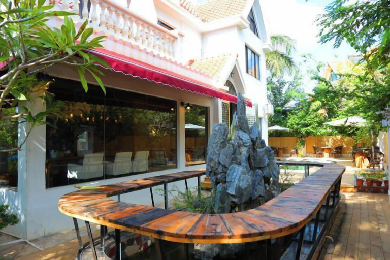 Exterior & Views 2, Olive Tree Coffee Inn, Haikou