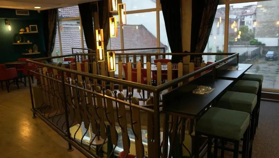 Food & Drinks 5, Hotel Theater Belgrade, Belgrade