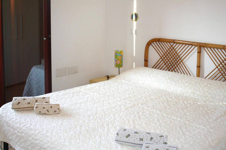 Room 3, Apartment in a Seaside Resort, Cagliari