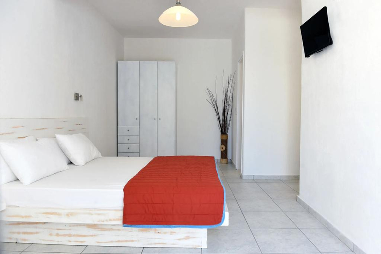 Bedroom 2, Porto Naoussa, South Aegean