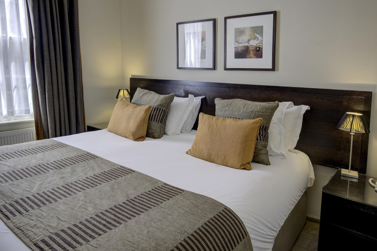 Bedroom 4, Forest Lodge Hotel, BW Signature Collection, Hampshire