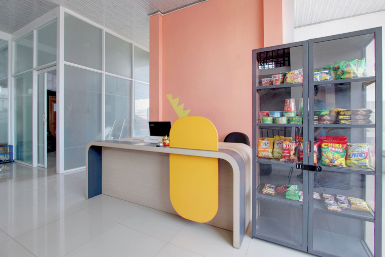 Reception 4, Collection O near Adisutjipto Airport, Sleman