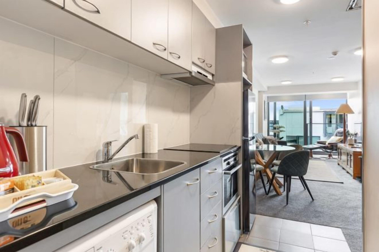 Others 4, Zodiak Stays: Cozy CBD 2BR Near Top Dining Spots, Waitakere