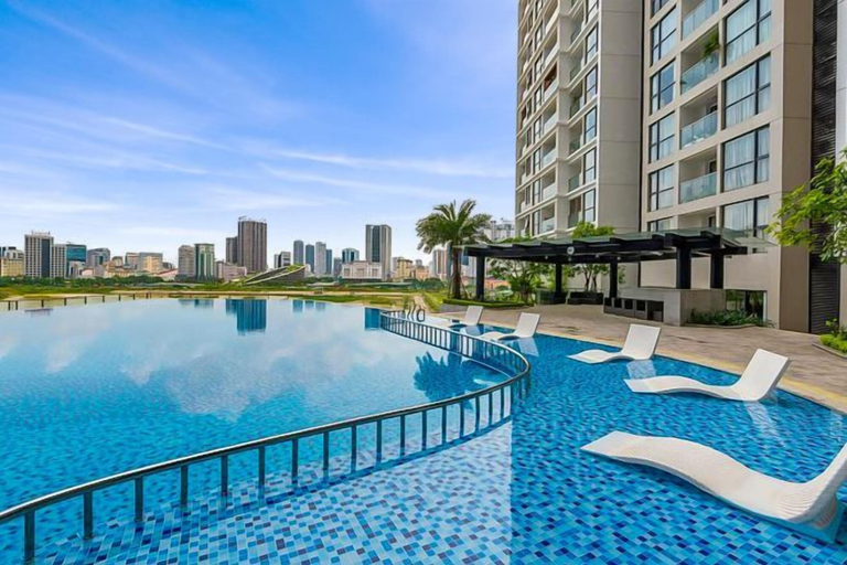 Pool 5, Vinhomes Skylake by TA Home – Premium Hanoi Apartment, Từ Liêm