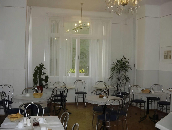 Food & Drinks 5, Pension Vera, Wien