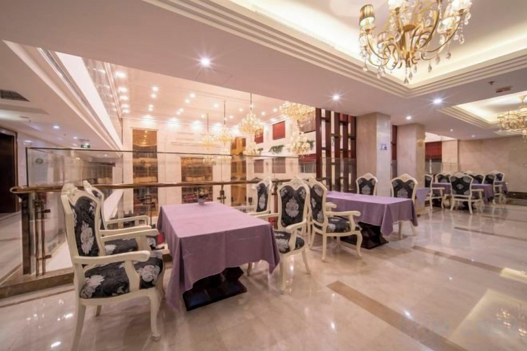 Food & Drinks 5, Western Regions Spring Hotel, Aksu