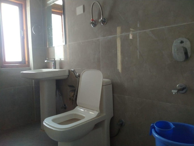 Bathroom 4, New Himank Homestay, Kullu