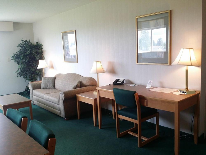 Others 5, Tamarack Inn, Division No. 9