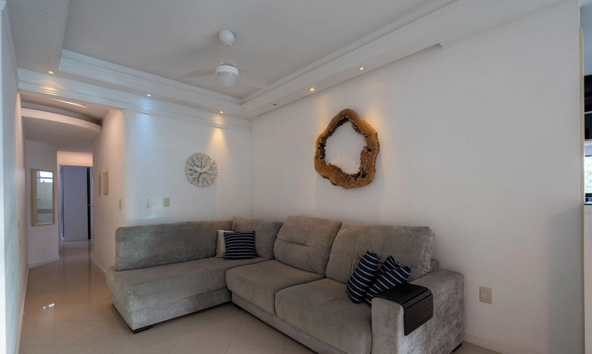 Living area, Stay Steps From the sea in Meia Praia - VIM, Itapema