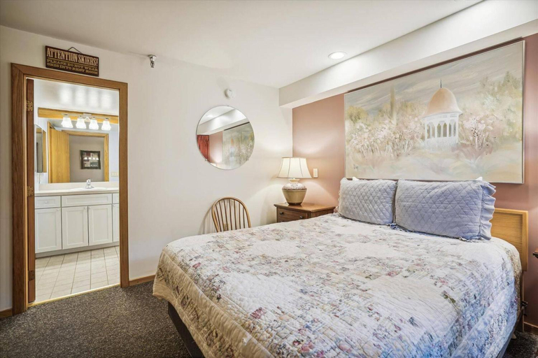Bedroom 4, Highridge Condo Unit B16A, Rutland