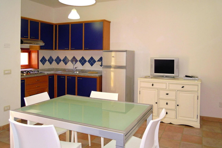 Dining 5, Apartment in a Seaside Resort, Cagliari