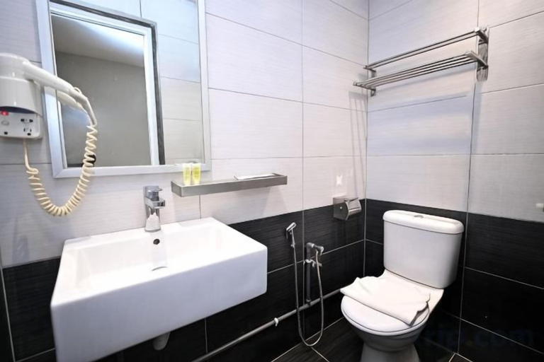 Bathroom 4, Kingston Hotel 6 @ Changkat Bukit Bintang, Kuala Lumpur