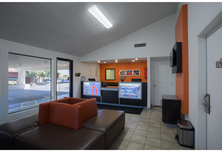 Public Area 3, Motel 6 Kingman, AZ - Route 66 West GA, Mohave