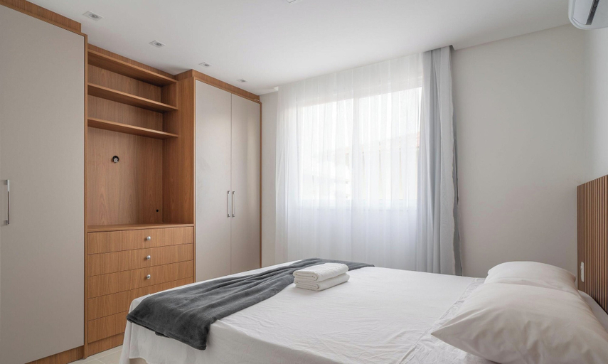 Room 2, Apt w/ Pool & BBQ in Bombinhas Rna0303, Bombinhas