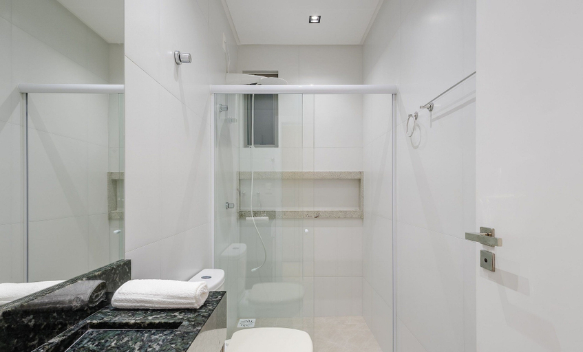 Others 5, Your Exclusive Stay With Pool and Jacuzzi Just 500 Meters From the Beach - ELF, Bombinhas