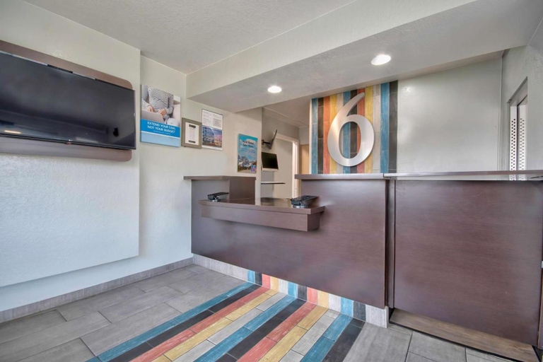 Public Area, Studio 6 Albuquerque, NM – Midtown, Bernalillo