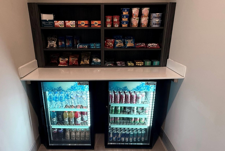 Food & Drinks 4, GrandStay Hotel & Suites Kaukauna, Outagamie
