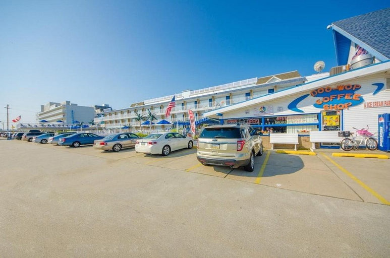 Exterior & Views 1, Tangiers Motel, Cape May