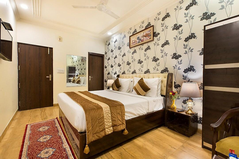 Bedroom, Hotel WHITE & BLUE Delhi Airport, Delhi