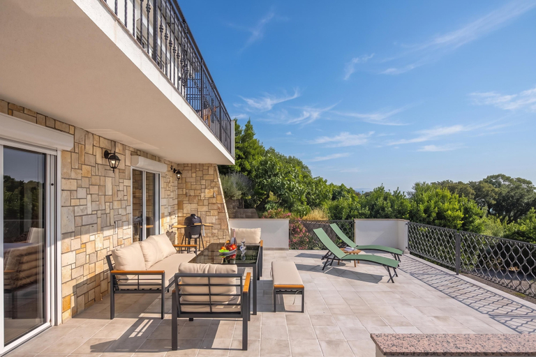 Outdoor dining 4, Hidden Pool House With Sea View, Novi Vinodolski