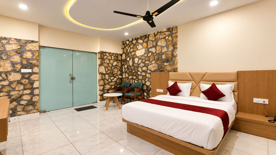 Room 5, Divydrashti Resorts, Vadodara