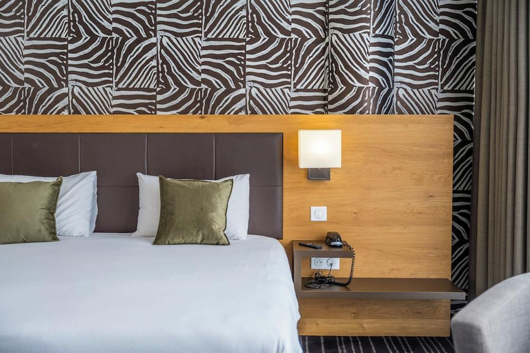 Bedroom 2, Brit Hotel Strasbourg Le Lodge, Bas-Rhin