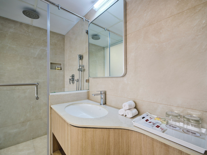 Bathroom 4, Biznotel by Pride Motera, Gandhinagar