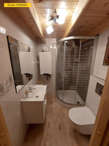 Bathroom, Nad Stawem, Jelenia Góra