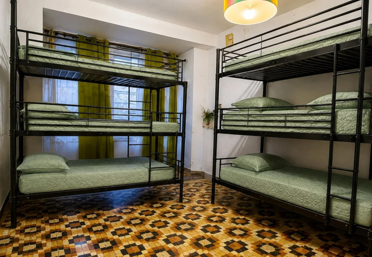Bedroom 4, Hostel Élisée Perpignan, Pyrénées-Orientales