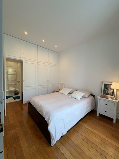 Bedroom 2, Eiffel Dream (30 mètres de la Tour Eiffel), Paris