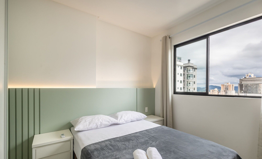 Room 5, 2BR Apt w/ Balcony Near the sea Mts1503, Itapema