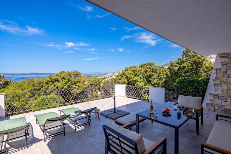 Outdoor dining 5, Hidden Pool House With Sea View, Novi Vinodolski