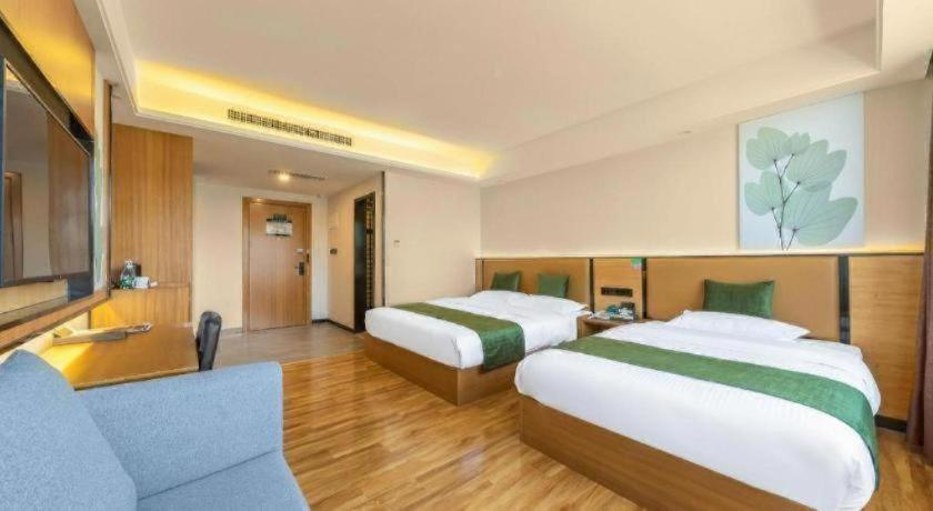 Bedroom 2, GreenTree Inn Express Kunming East Passenger Station Huazhicheng, Kunming
