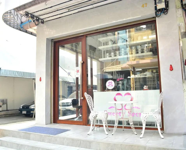 Exterior & Views 2, Sweety Secret Guesthouse, Bang Khae
