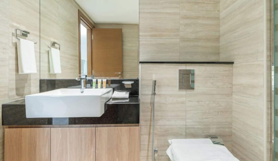 Bathroom 4, Inspired 1BR Apt – Ultimate Luxury Living, Dubai