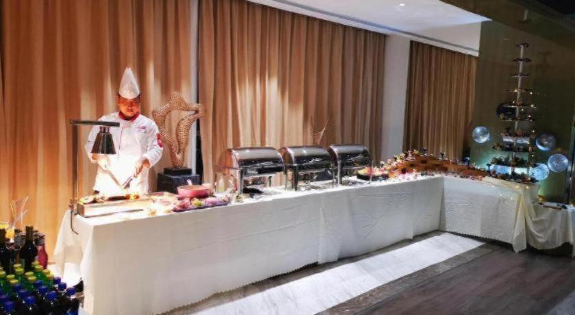 Food & Drinks 5, Lavande Hotel Shanghai Jing'an Shibei Gaoxin, Shanghai