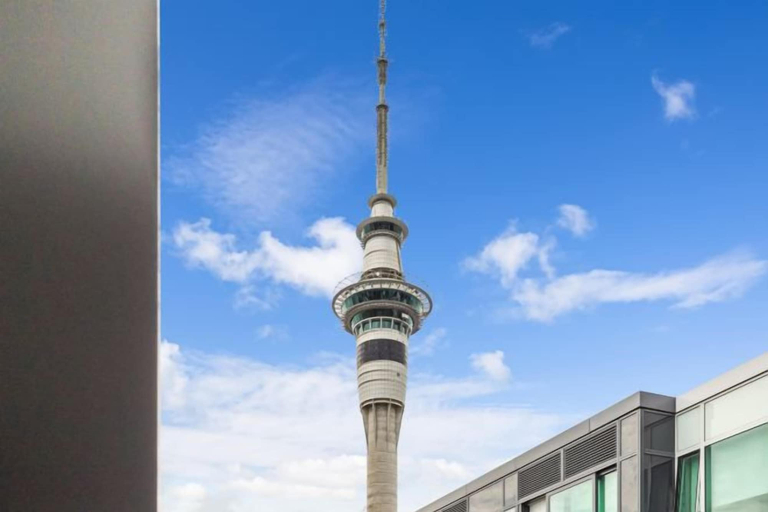 Exterior & Views 1, Zodiak Stays: Cozy CBD 2BR Near Top Dining Spots, Waitakere
