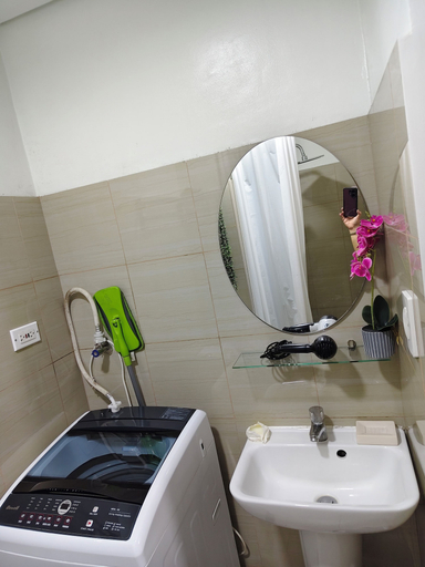 Bathroom 4, Shore Residences Near MOA, Pasay City