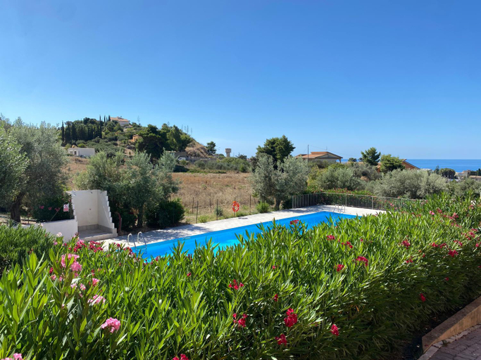 Sport & Beauty 3, Apartment - Sleeps 3 & swimming pool, Agrigento