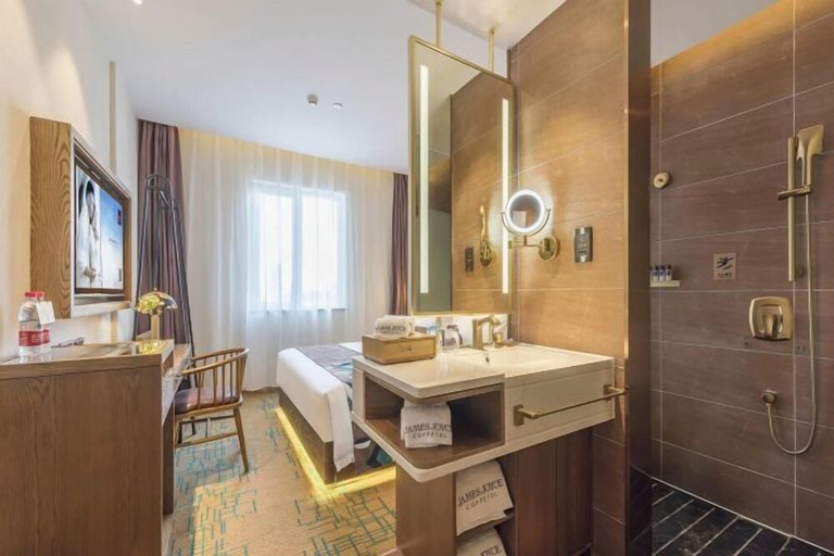 Bathroom 3, James Joyce Coffetel (Beijing Pinggu Century Plaza), Beijing