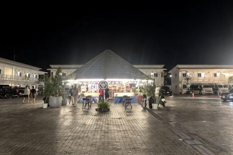 Parking, Duangdeerojehouse, Muang Chon Buri