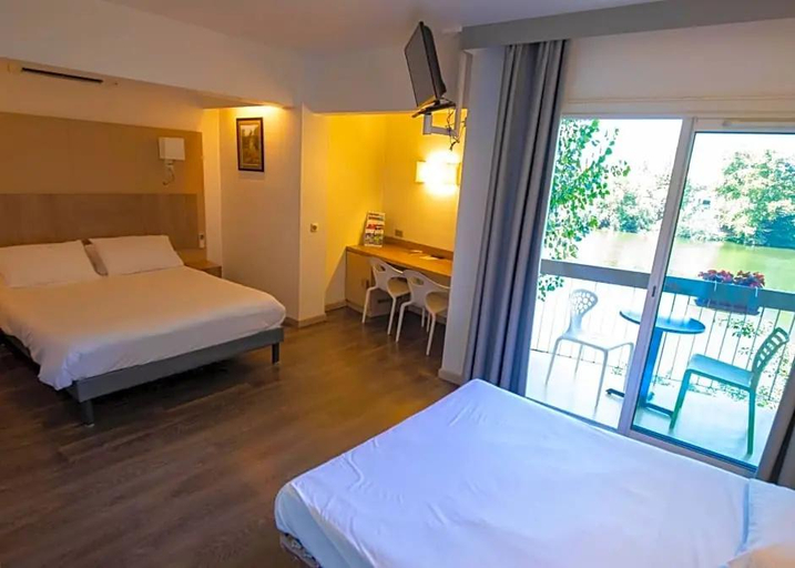 Bedroom 4, La Chartreuse Logis Hotel Restaurant, Lot
