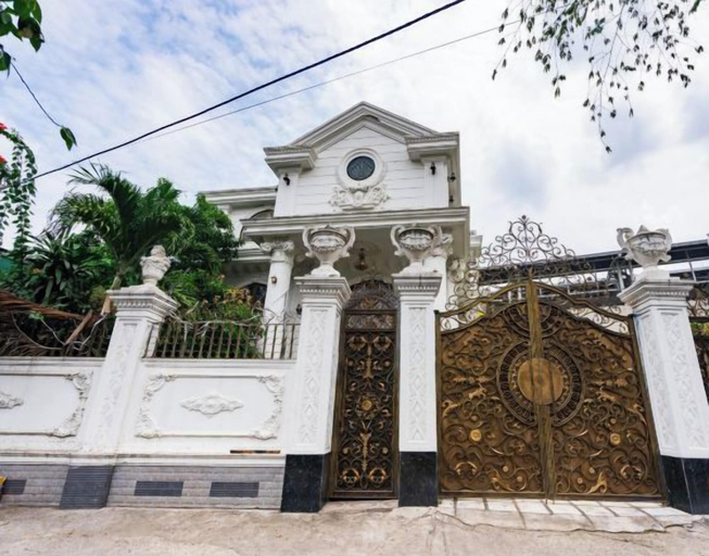 Exterior & Views 2, KN Holiday Villa, District 2