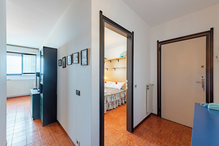 Interior 2, Acqua Marina 800m from the sea, Genova