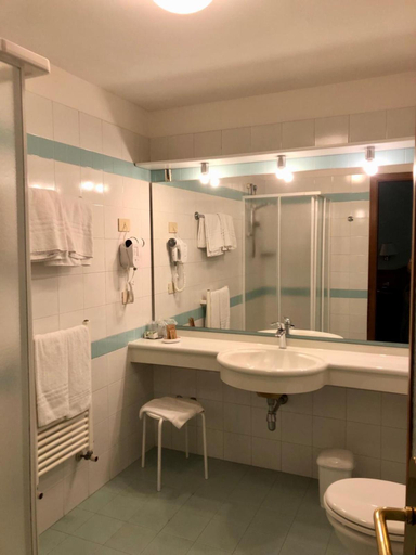 Bathroom 4, Hotel Arcadia, Macerata