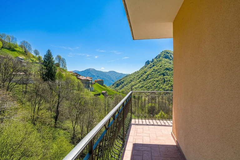 Property grounds 2, Balcone Di Alex & Thomas, Como