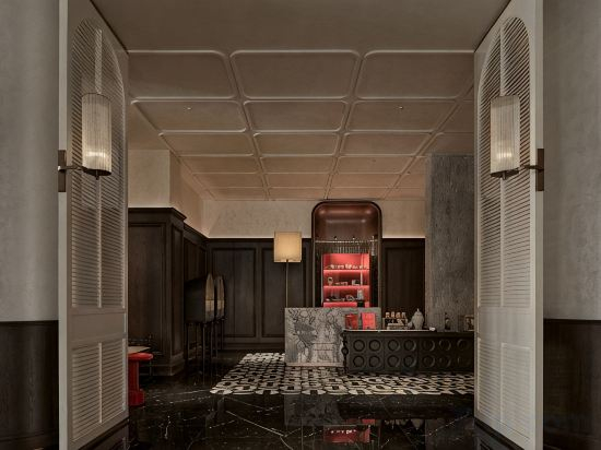 Hotel Interior/Public Areas