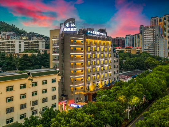 Hotel Exterior