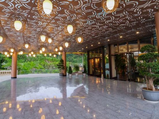Fitness & Recreational Facilities